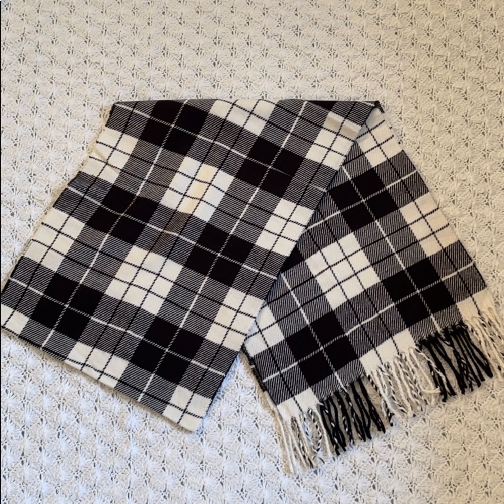 Plaid scarf